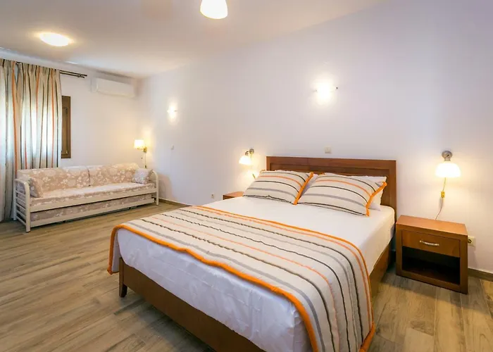 Elaionas Stone Appartement *